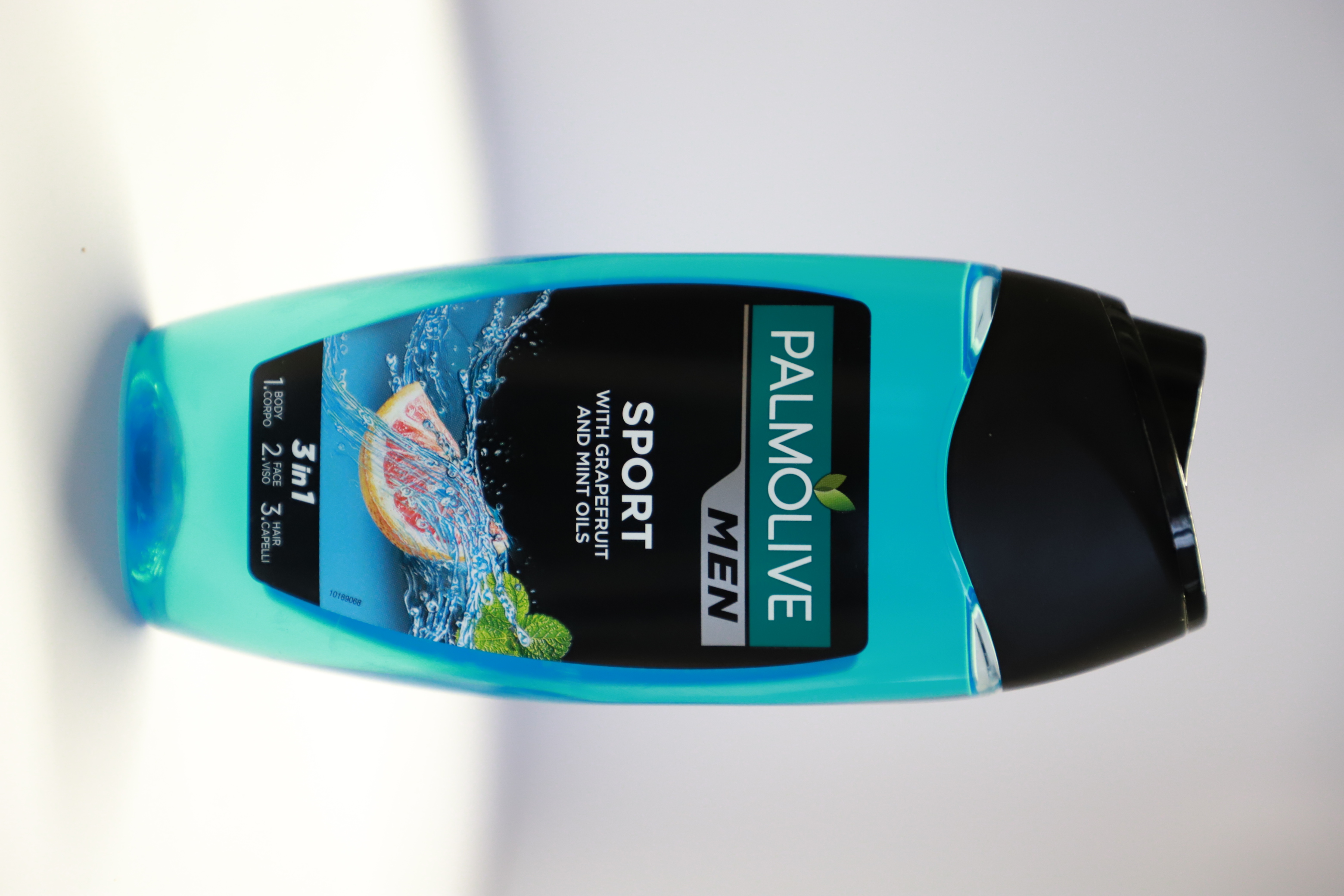Palmolive men - Sport – sprchový gél - foto prednej strany výrobku