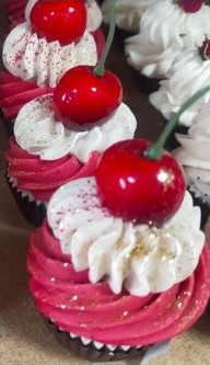 Savon cupcake Cilliegia medio – mydlo v tvare koláčika (cupcake) foto
