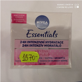 Nivea - Essentials 24H day face cream for dry and sensitive skin – krém na tvár - foto výrobku